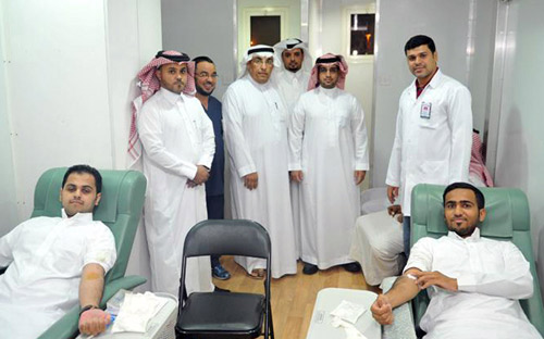 (23) متبرعاً في اليوم الأول لحملة صحة القصيم للتبرع بالدم