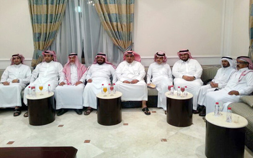 محافظ الرس بالنيابة يرأس اجتماع لجنة احتفالات العيد 