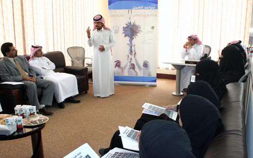 ورشة عمل لمنسوبي د.سليمان الحبيب للتعامل مع الصم