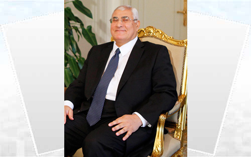 الرئيس المصري المؤقت يتعهد باستعادة الاستقرار ومنع الفوضى 