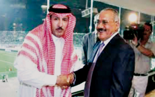 الإعلامي خفيف الظل الظاهرة.. إبراهيم الفريان.. يفتح قلبه لـ(خارج الميدان) ويقول: لست بأقل من «جستنيه» يا قنواتنا الرياضية.. وسأشارك في عرب قوت تالينت