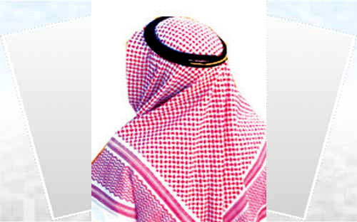 لديه 8 أبناء وزوجته مسنة 