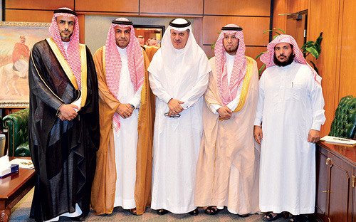 أمين منطقة الرياض يستقبل رئيس وأعضاءالمجلس البلدي بمحافظة الخرج 