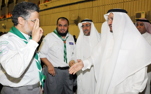 نائب وزير التربية يتفقد مركز رسل السلام الكشفي الرمضاني في مكة المكرمة 