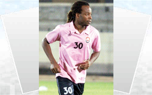 الزمالك يشكو الكاميروني «موندومو» لاعب الرائد لـ(فيفا) 
