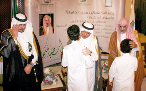 الدكتور أبا الخيل: كل مواطن من أبناء هذه البلاد يرفع رأسه مفتخرًا بدينه وعقيدته ووطنه