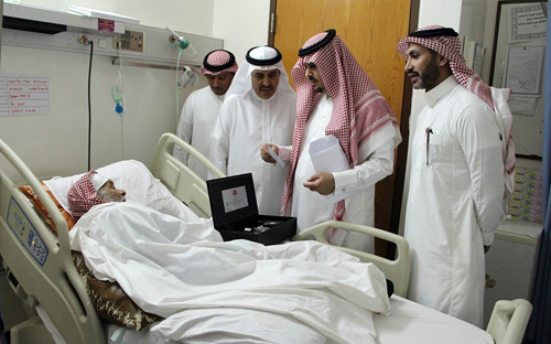 لجنة أصدقاء المرضى بالرياض تتفقد احتياجات المرضى 