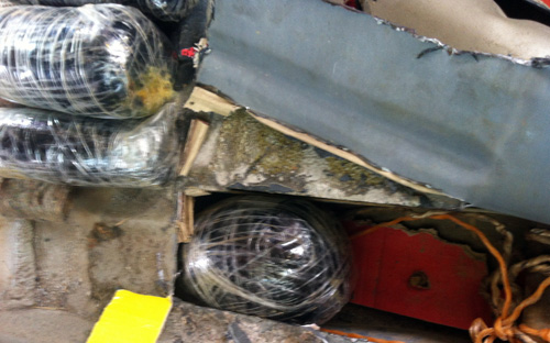 جمرك ضباء يحبط أكثر من (13) كجم من الأفيون المخدر في شاسيه سيارة 