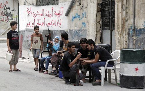 النظام يقصف حمص بصواريخ أرض أرض 