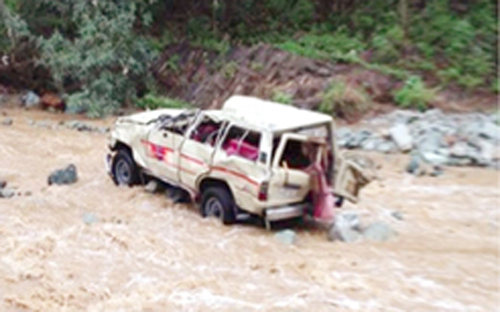 وفاة (2) جرفتهما سيول عسير والبحث متواصل عن الثالث