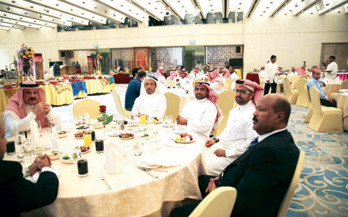 الشركة السعودية لتمويل المساكن تقيم حفل إفطار لمنسوبيها 