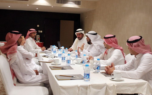 فريق العمل لكرسي الشيخ عبدالله التويجري يواصل اجتماعاته 