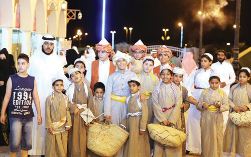 أهازيج وألعاب المدينة زمان ضمن فعاليات احتفالات العيد 