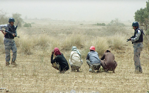 حرس الحدود يحبط محاولة تهريب (3313) كيلو حشيش و(577) قطعة سلاح ناري 