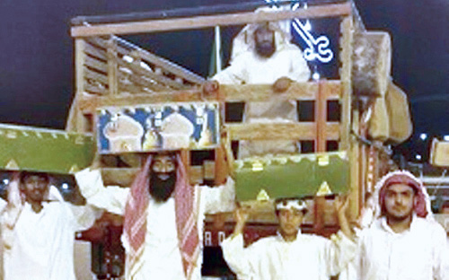الأمير فيصل بن عبدالله يزور مهرجان عيد روضة سدير 