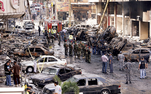 ضحايا انفجار الضاحية (24) قتيلاً و (300) جريح .. وأنباء عن أن التفجير نفذه انتحاري 