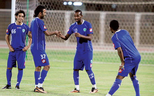 سرعة بناء الهجمة والضغط على المنافس تكتيك الفريق 