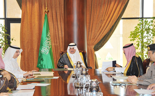 أمير تبوك يترأس الاجتماع الإعدادي للاحتفال باليوم الوطني