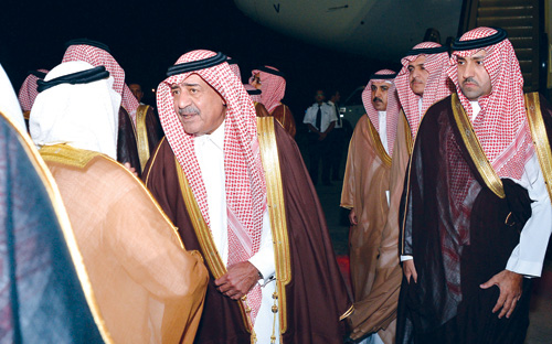 سمو النائب الثاني يصل إلى الرياض قادماً من جدة 