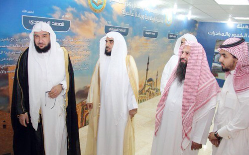 مدير عام هيئة منطقة الرياض يتفقد هيئة ثادق 