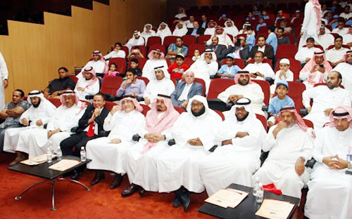 جمعية السكر والغدد تحذر من أكل المقاصف المدرسية 