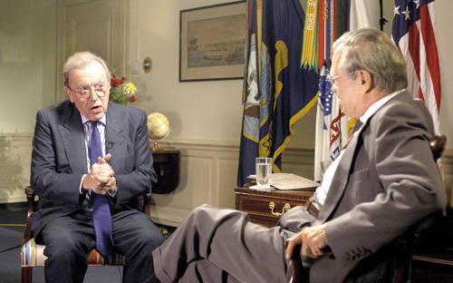 وفاة محاور الرؤساء البريطاني ديفيد فروست 