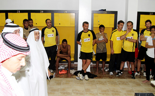 إدارة الاتحاد تنقل اللاعبين بـ(طائرة خاصة) إلى جدة 