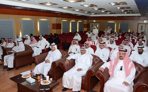 وزارة الصحة تناقش الوضع الراهن للقوى العاملة بالمنطقة الشرقية