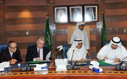 تعاون مشترك بين جامعة الملك عبدالعزيز ومركز ديترويت الطبي الأمريكي