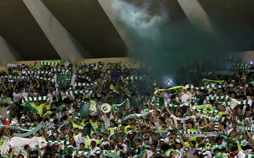 جماهير الأهلي تحذّر المخرّبين .. والإدارة تجهز الملعب باحترافية عالية !