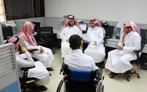 مركز خدمات ذوي الاحتياجات الخاصة يستقبل الطلاب المستجدين بجامعة الإمام 