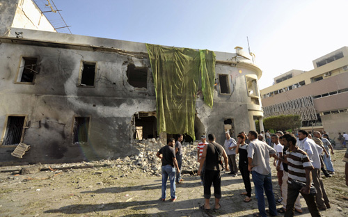ليبيا .. انفجار ضخم يدمر مبنى فرع وزارة الخارجية في بنغازي 