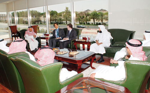 نائب السفير البريطاني يشيد بتقرير حالة حقوق الإنسان في المملكة ويثني على تجربة المملكة في مكافحة الإرهاب