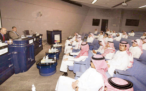 غرفة الرياض تنظم لقاءً تعريفياً لطلاب الدبلومات 