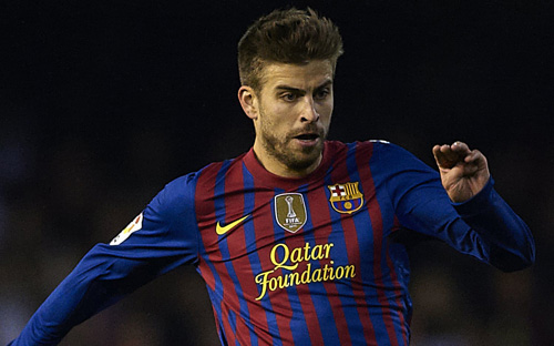 بيكيه: يجب أن لا نكون عبيداً لـ «تيكي تاكا».. وأن نغيّر من أسلوب لعبنا 