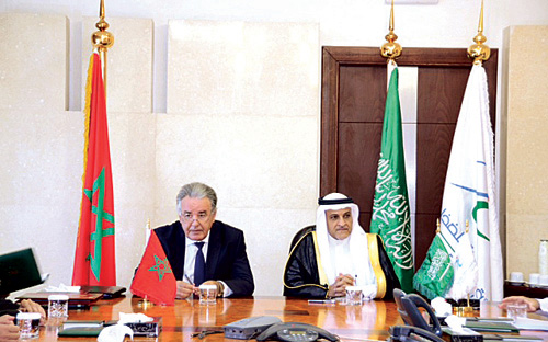 «الغذاء والدواء» تبرم اتفاقية تعاون مع مكتب المنتجات الغذائية بالمغرب