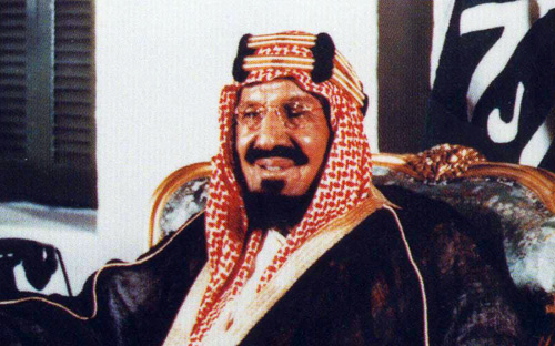 الملك عبدالعزيز أقام دولة عصرية ثابتة الأركان عزيزة الجانب متمسكة بالإسلام 
