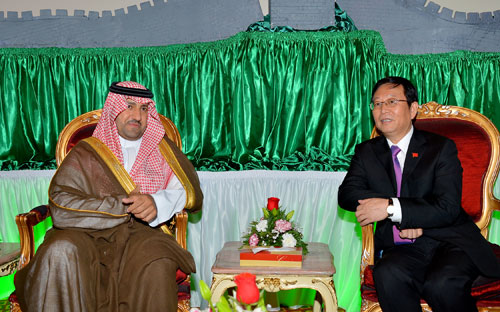 الأمير تركي بن عبد الله حضر حفل سفارة الصين 