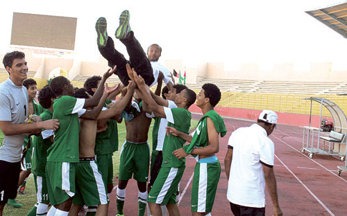 منتخب الناشئين إلى نهائيات كأس آسيا 2014 