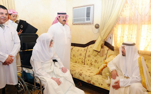 زيارة الأمير مشعل بن عبد الله خففت من معاناتي المرضية