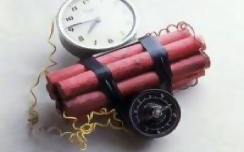 العثور على عبوة ناسفة أمام سنترال بالقاهرة