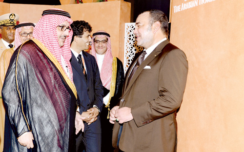 ملك المغرب يفتتح الدورة السادسة لمعرض الفرس