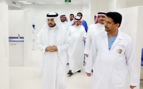 متخصصون يناقشون خطة تشغيل المستشفى الجامعي بجامعة الجوف 