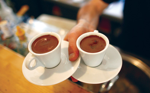 كولومبيا تسجِّل رقماً عالمياً في احتساء القهوة 