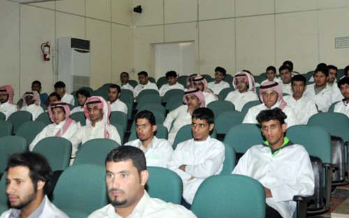 56 خريجاً في برنامج التدريب التعاوني