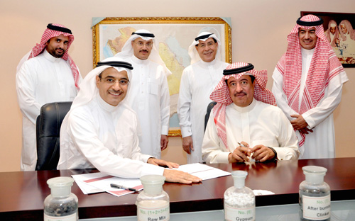 «البلاد» يوقع مع «أسمنت تبوك» اتفاقية تسهيلات مصرفية