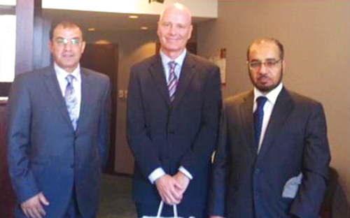 العوهلي يلتقى وزير التعليم العالي الكندي وعددا من مسئولي الجامعات 