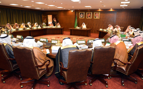 أمير منطقة عسير: أتمنى أن يكون المجلس عند حسن ظن المواطن وعليكم معالجة المشاريع المتأخرة 