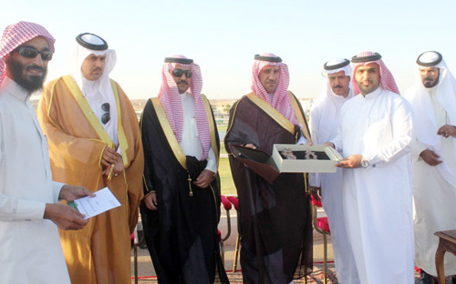 محافظ بقعاء يفتتح مهرجان تمور «حلوة بقعاء»