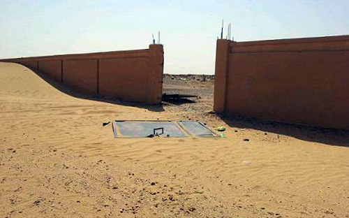 أهالي ميقوع يدعون البلدية والمجلس البلدي لزيارة المقبرة 